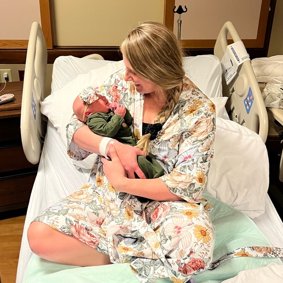 Caden Lane Intimates & Sleepwear Caden Lane Robe And Baby Knot Gown